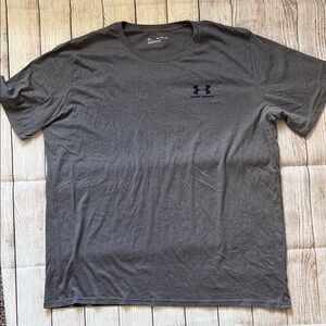 Under Armour Men's Charcoal Tee
